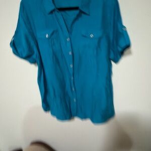 Roz & Ali Teal Button-Front Roll-Tab Blouse